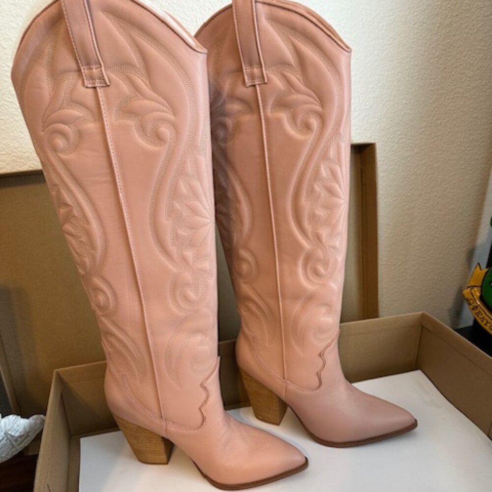 BRAND NEW! Steve Madden Lasso Western Boots - PINK